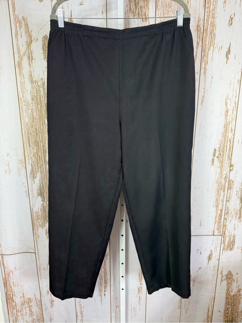 Koret Petite, Black Elastic Waist Pants. Size 18P. In excellent condition!